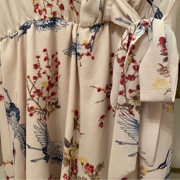 Bacio Patterned Floral Romper - Picture 3 of 4